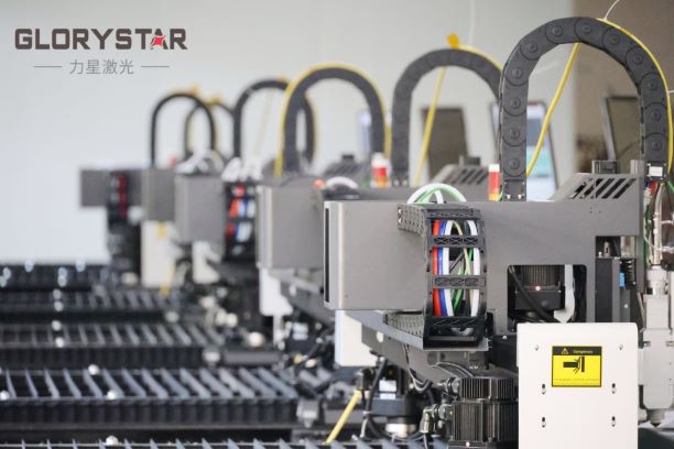 激光切割機鏡片出現(xiàn)油水怎么辦？看完你就學會