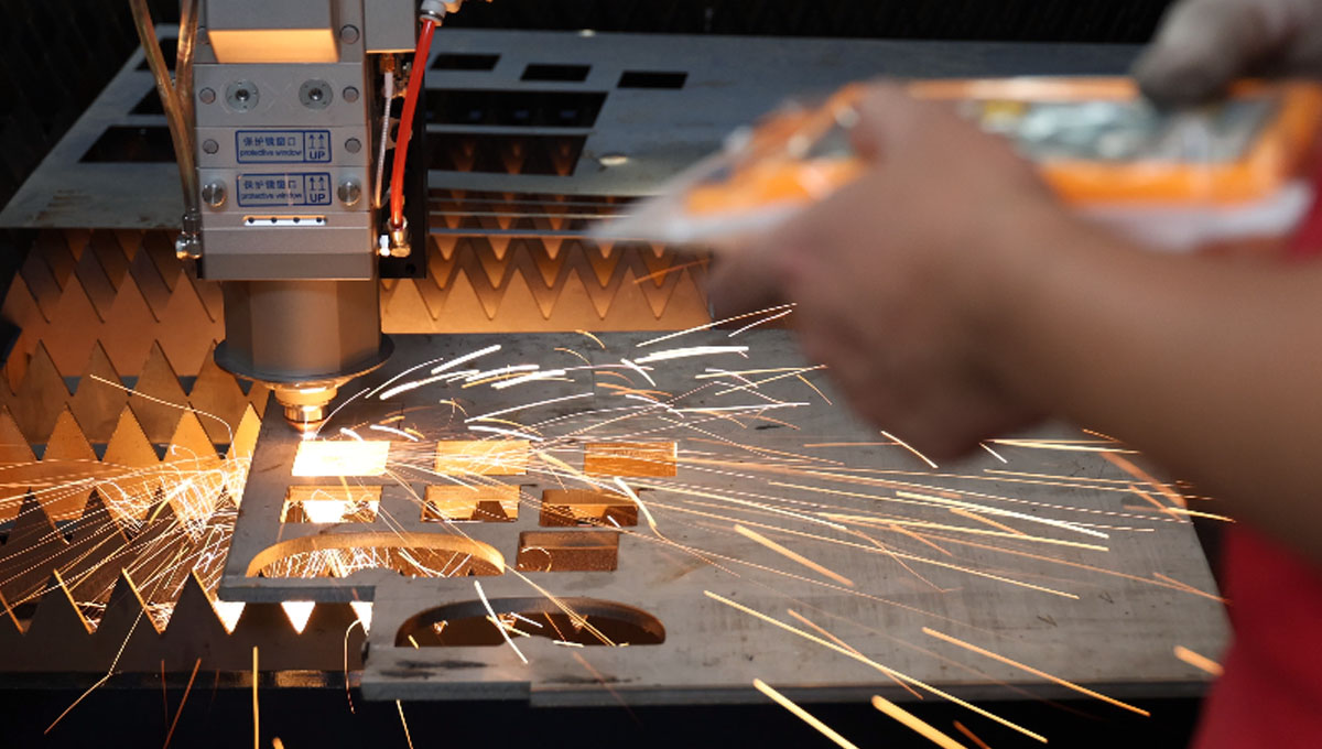 激光切割時(shí)工件出現(xiàn)渣掛問(wèn)題的處理方法