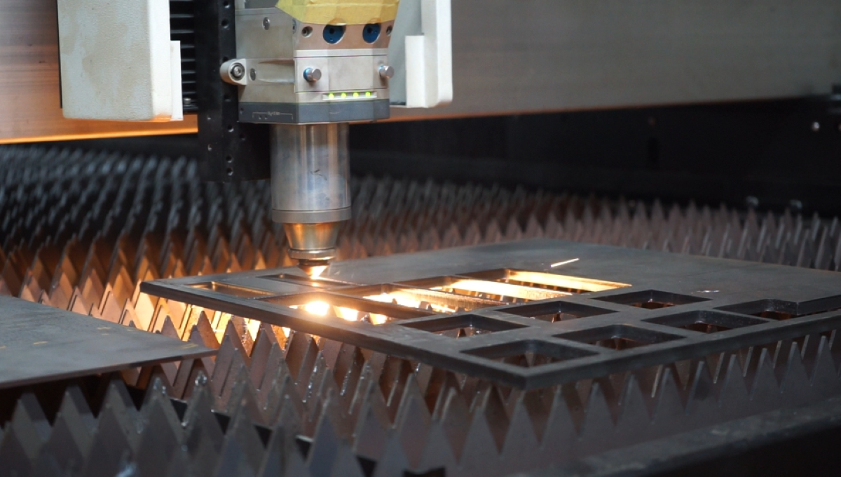 不銹鋼切割的焦點(diǎn)與切割面關(guān)聯(lián)，提升你的切割工藝！