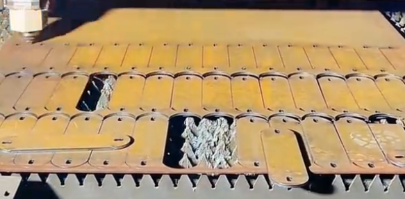 光纖激光切割機(jī)系統(tǒng)中蒸發(fā)去膜功能的使用方法