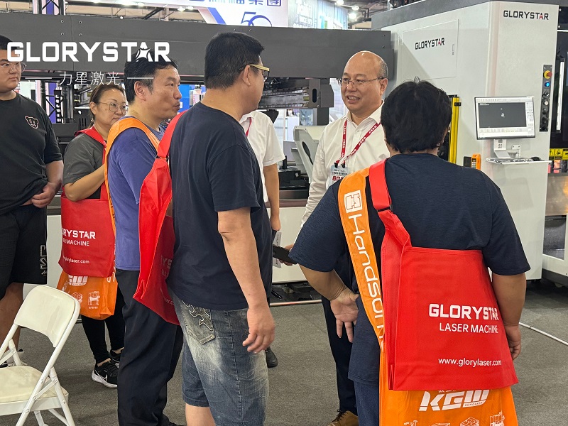 力星激光全國(guó)巡展〔臺(tái)灣站〕如火如荼！40000瓦超高功率獨(dú)領(lǐng)風(fēng)騷！