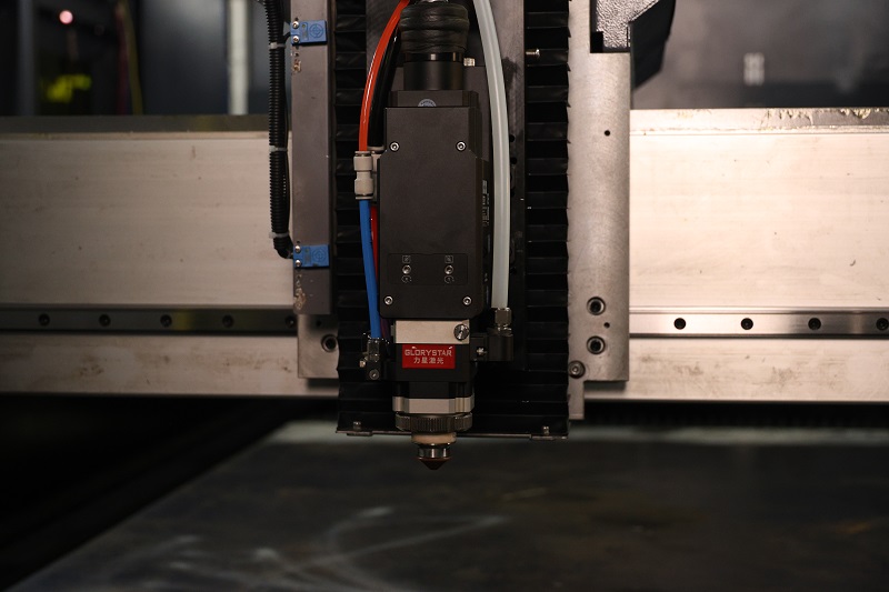 3000瓦功率3015幅面激光切割機(jī)，薄板不銹鋼的加工利器！