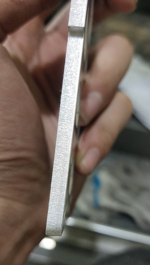 3000W激光切割機(jī)用空氣切割4mm厚鋁板工藝參數(shù)