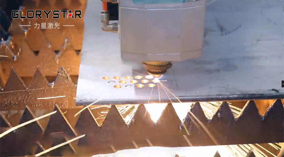 激光切割機(jī)切割圓點(diǎn)需要注意什么？