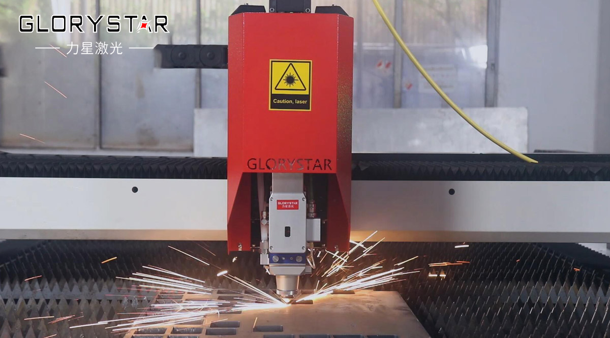 如何使用光纖激光切割機(jī)切割反射型金屬？