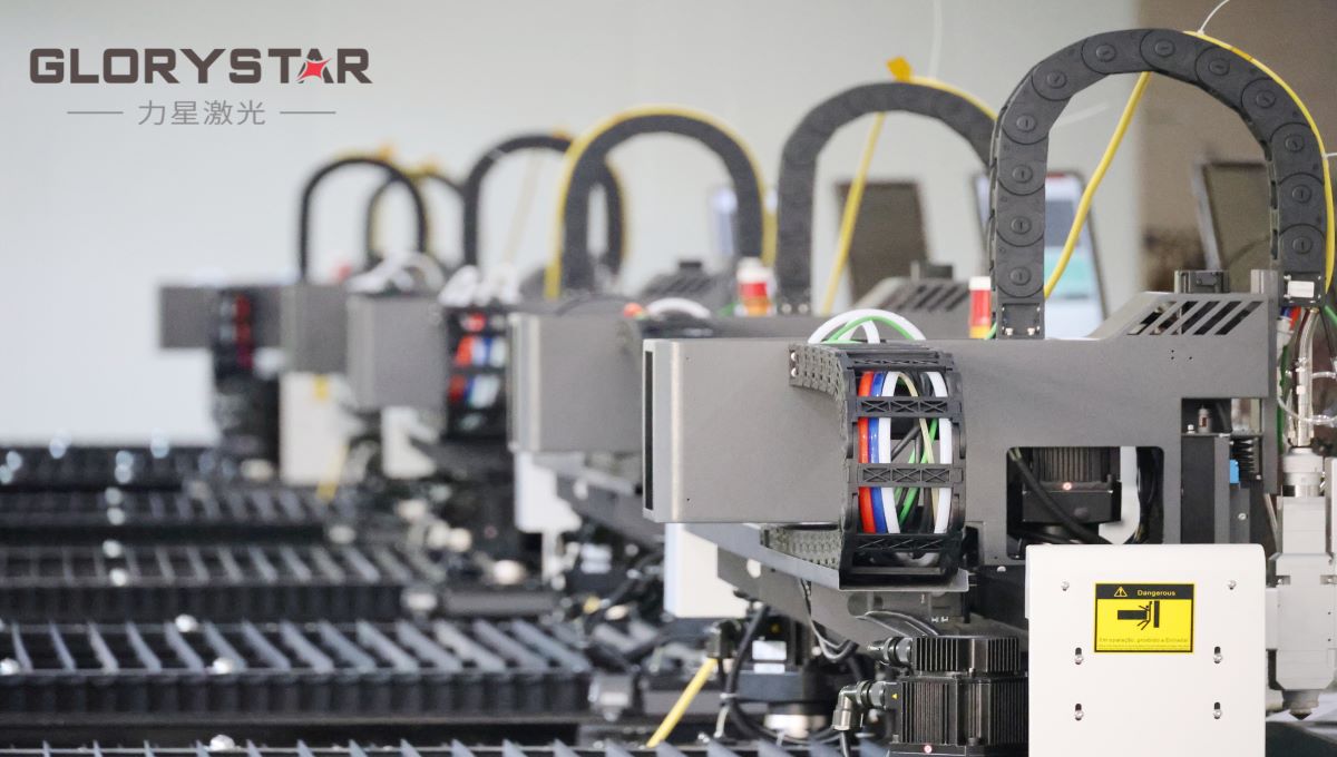 激光切割機鏡片出現(xiàn)油水怎么辦？看完你就學(xué)會